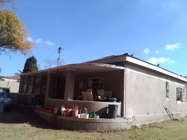 House For Sale in The Hill, Johannesburg