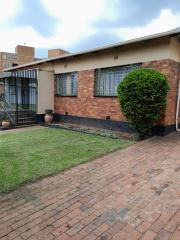 House For Sale in Rosettenville, Johannesburg