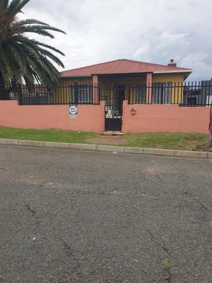 House For Sale in South Hills, Johannesburg